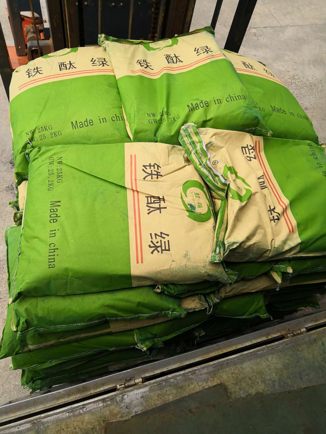 顏料綠，地坪綠，耐磨地坪，耐曬綠，氧化鐵綠，